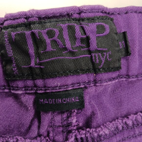 Tripp NYC Juniors Size 11 Capri Jeans Cut Off Purple Skull Stud Zipper - Picture 6 of 13